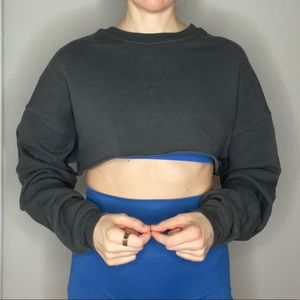 ALO Yoga Extreme Cropped Crew sweatshirt